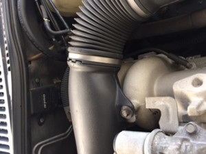 Split air intake